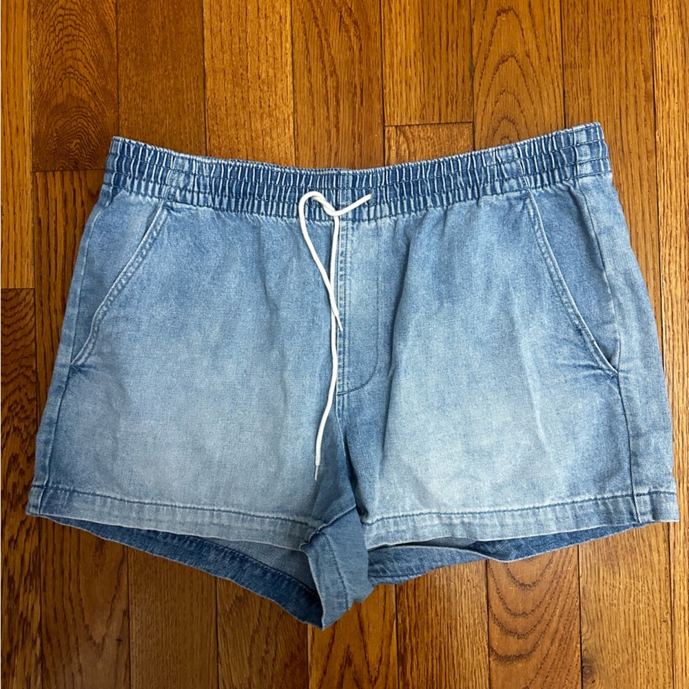 Gap Women’s Drawstring Light-wash Denim Shorts